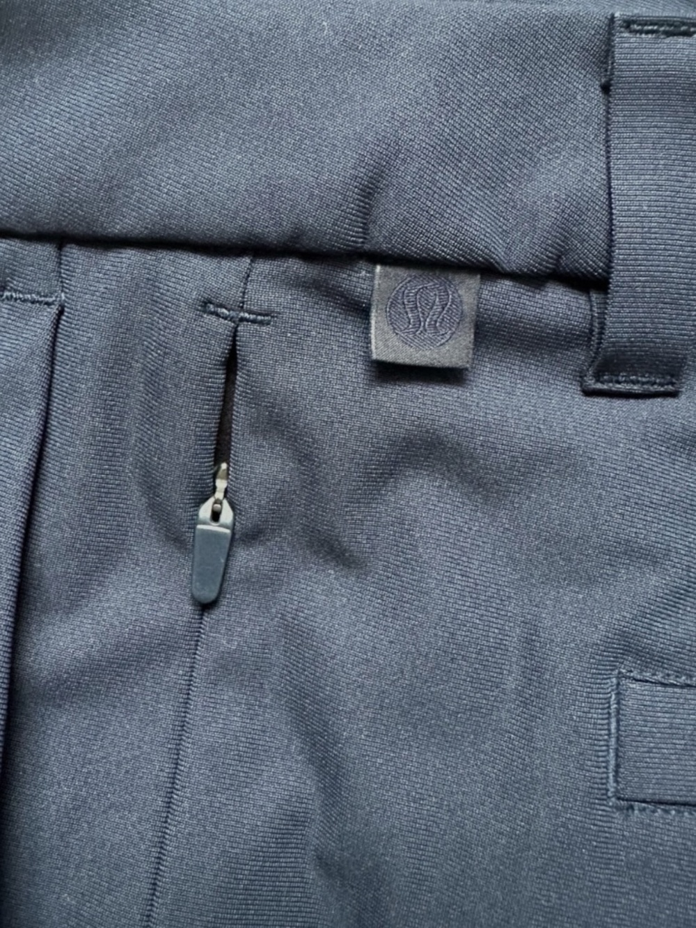 Lululemon - Commission Classic Fit Short 9” - Warpstreme - Navy - Size 31 - Picture 4 of 10
